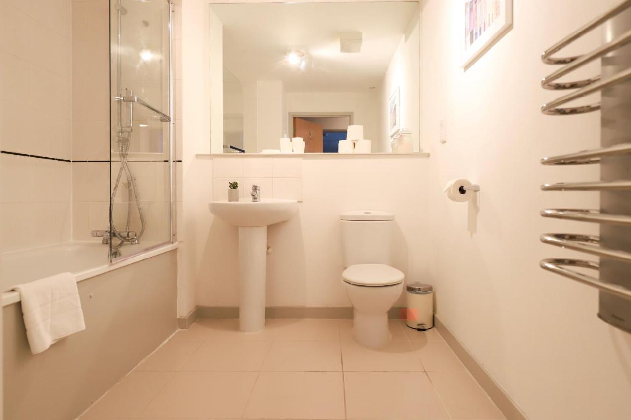 Beautiful 2 Bedroom Property In Borough London Eksteriør billede